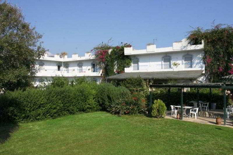 Gorgona Hotel Amoudara  Экстерьер фото