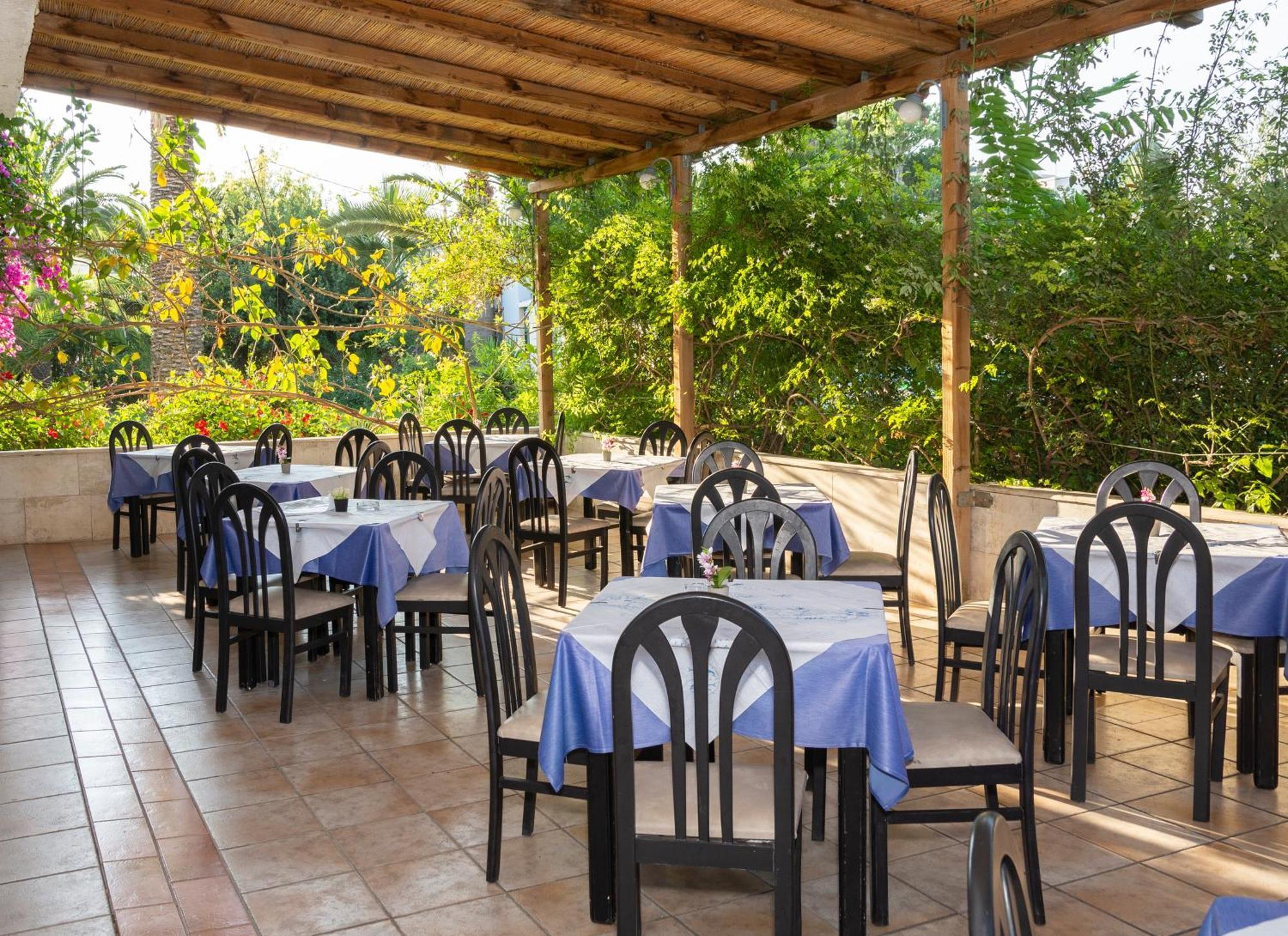 Gorgona Hotel Amoudara  Экстерьер фото